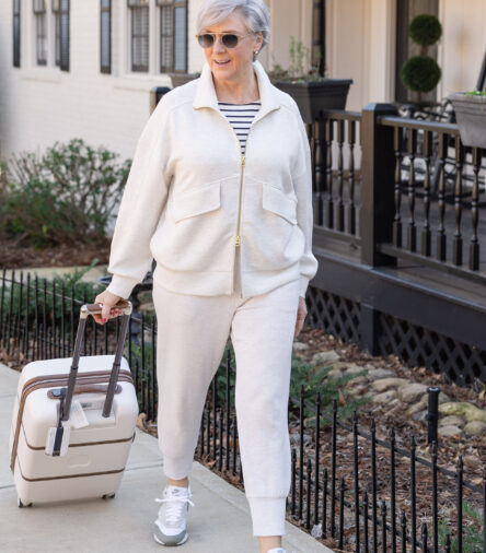 What to Pack for Summer Vacation: Effortlessly Chic Outfit Ideas for Women Over 50